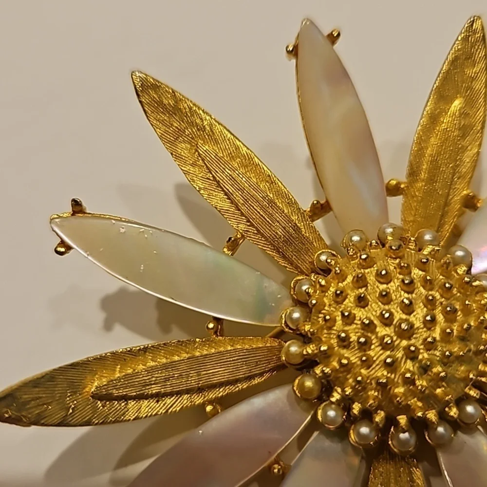MANDLE Sunflower w/ Mother of Pearl & Faux Pearls on Goldtone Brooch
